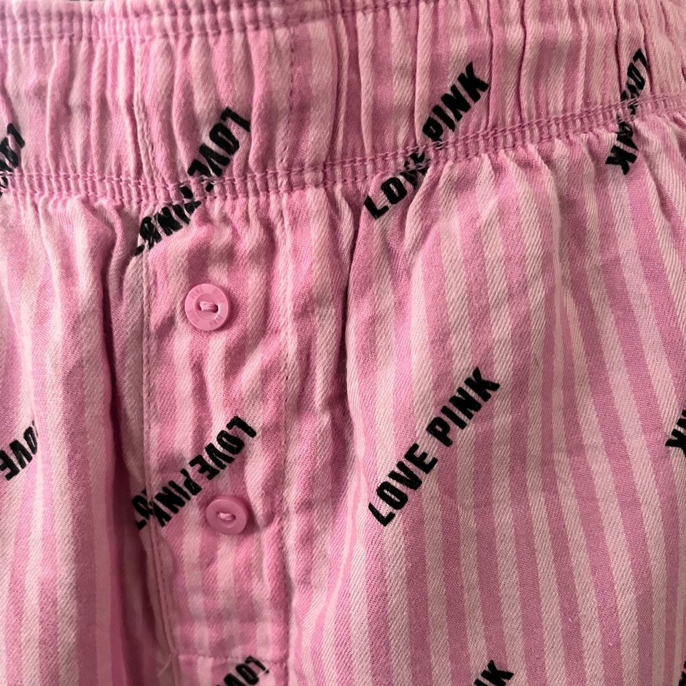 PINK by Victoria’s Secret “Love PINK” Striped Boxer Shorts - Picture 5 of 8